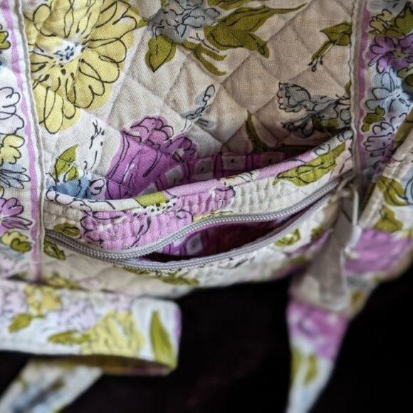 Sweet Vintage Quilted Vera Bradley Soft Shoulder Bag, Clean, Good Condition - Picture 13 of 16